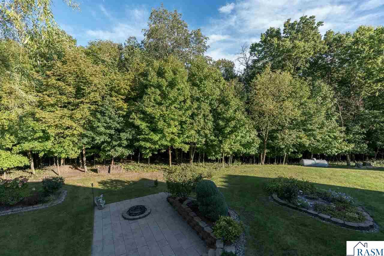38102 Honeysuckle Lane, North Mankato, MN 56003