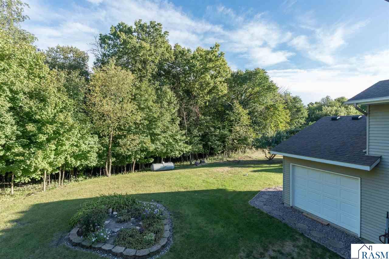 38102 Honeysuckle Lane, North Mankato, MN 56003