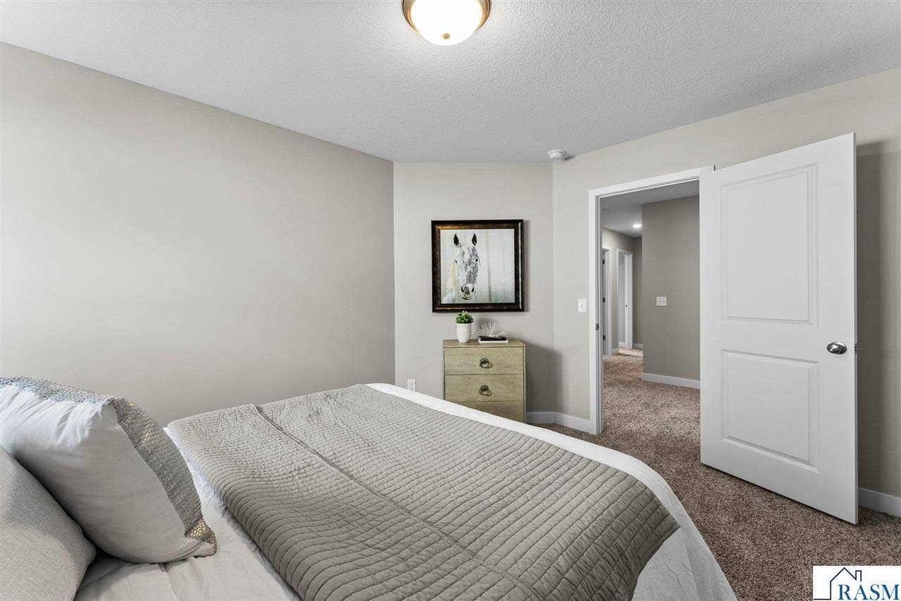 2025 Aster Lane, Mankato, MN 56001