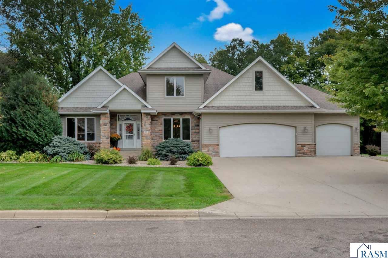 18 Newcastle Court, North Mankato, MN 56003