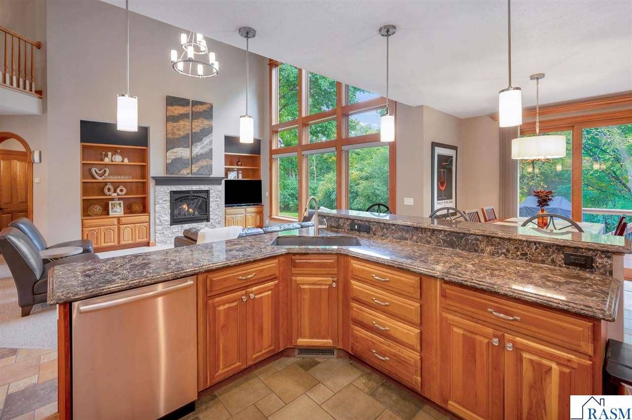 18 Newcastle Court, North Mankato, MN 56003