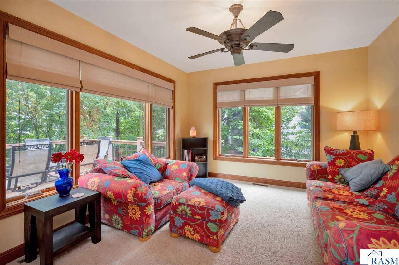 18 Newcastle Court, North Mankato, MN 56003