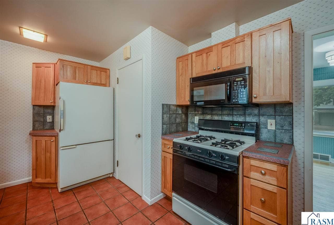 108 Ridge Court, Mankato, MN 56001