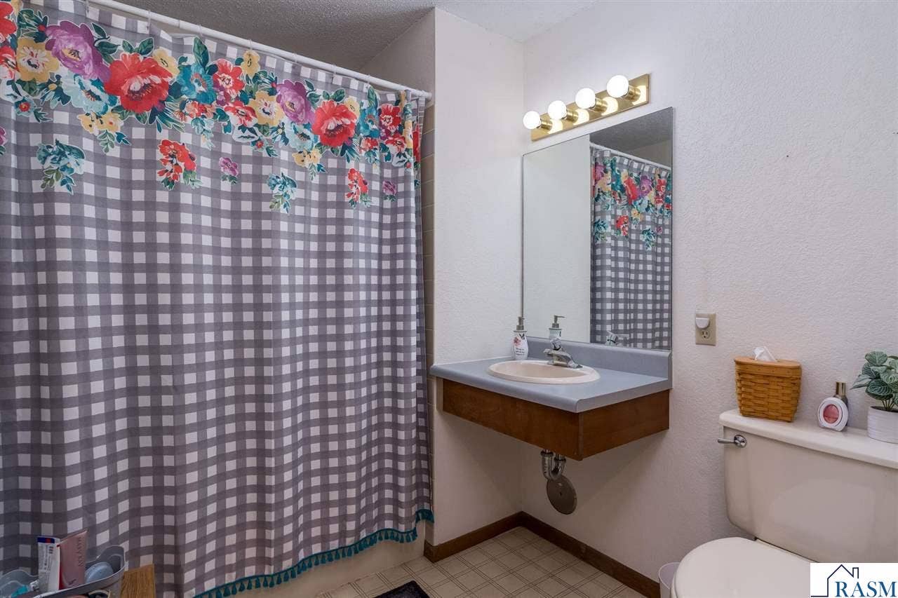 110-6 Teton Lane, Mankato, MN 56001