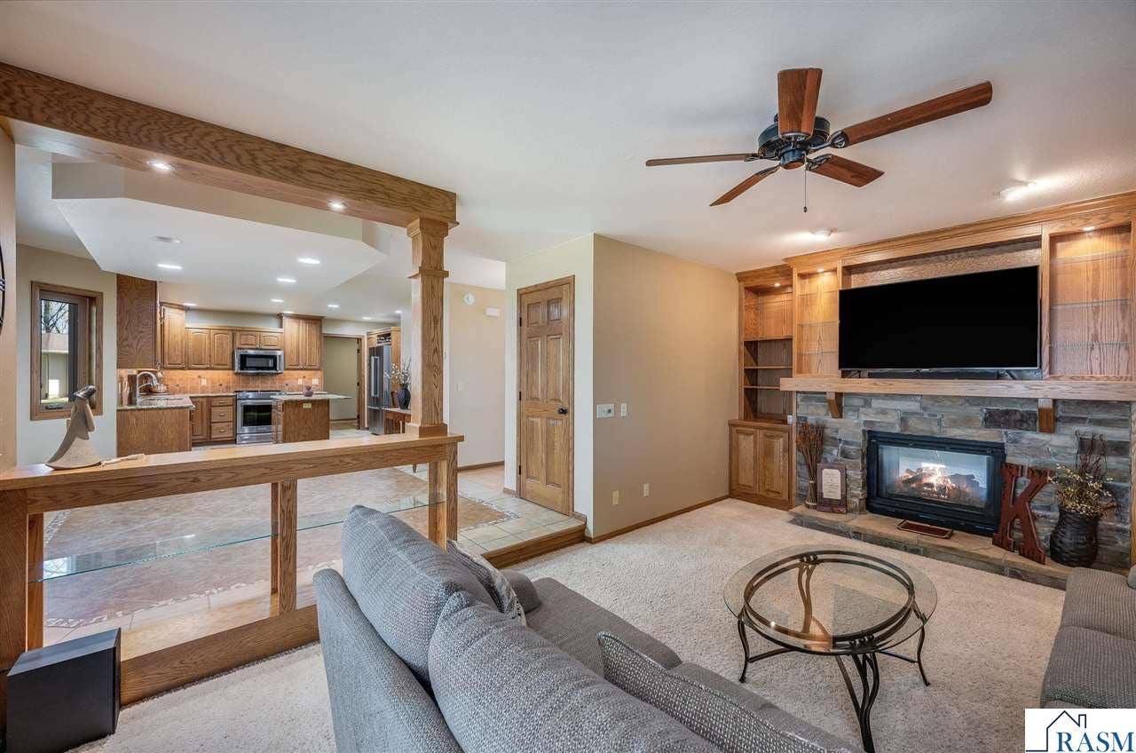 180 JoRay Drive, Mankato, MN 56001