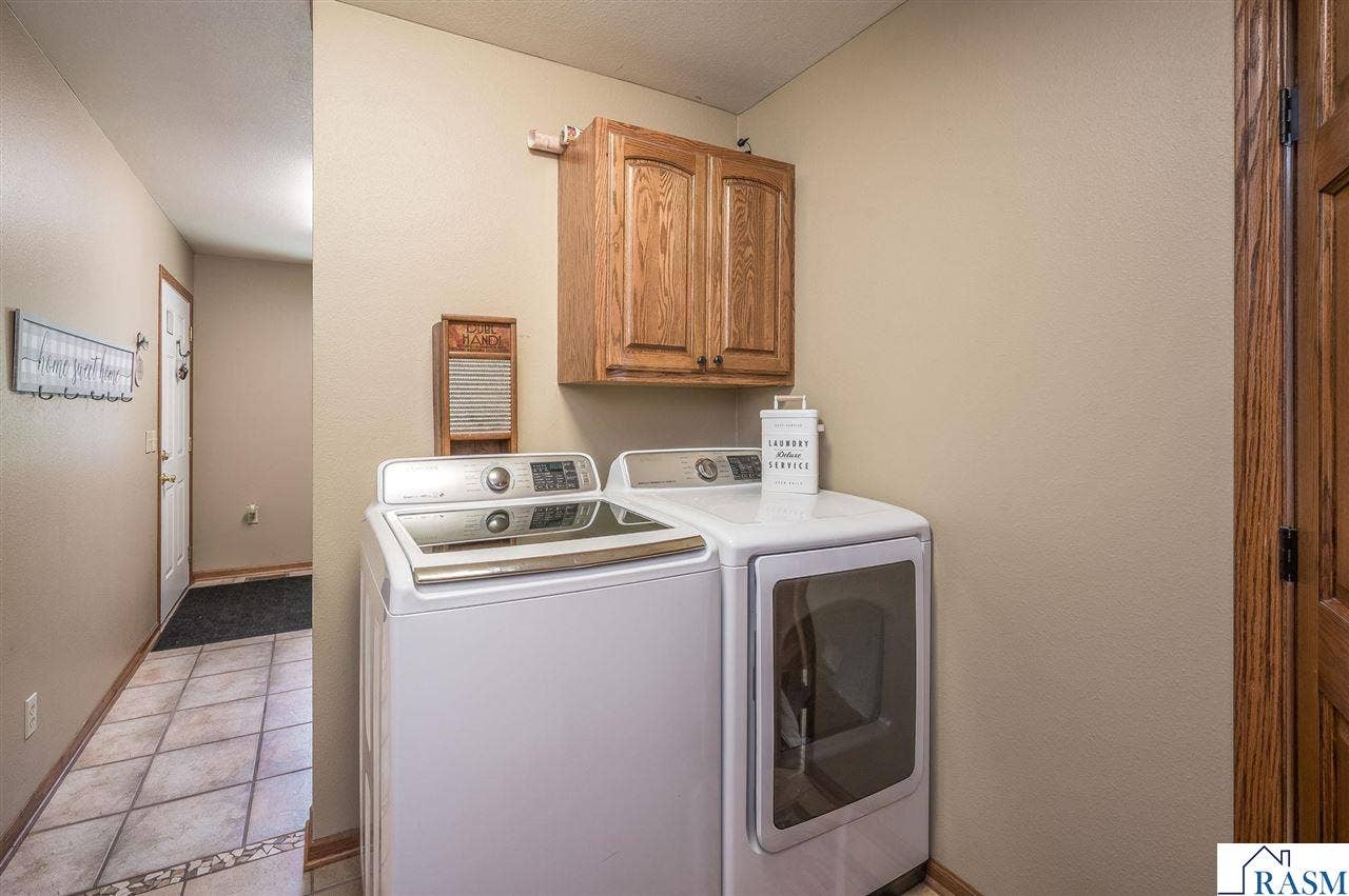 180 JoRay Drive, Mankato, MN 56001