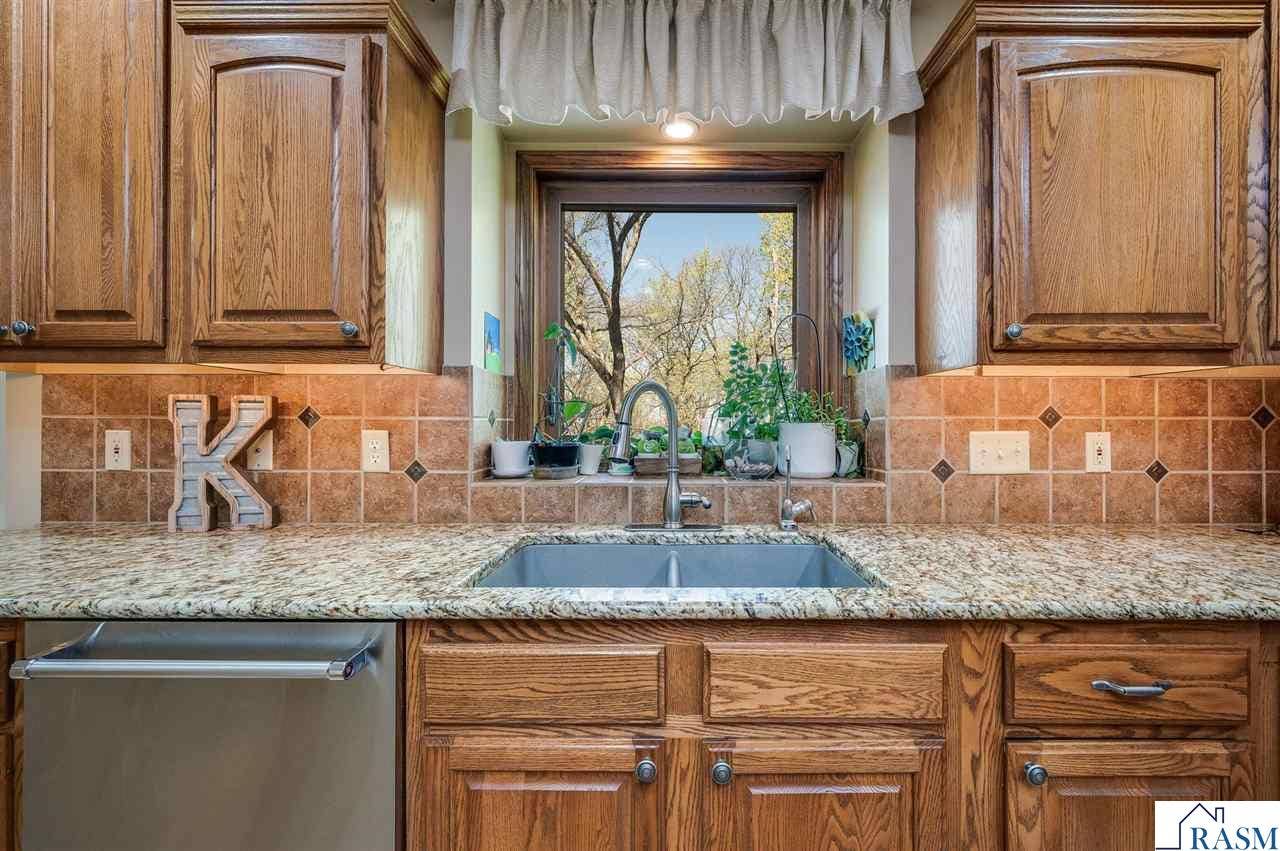 180 JoRay Drive, Mankato, MN 56001