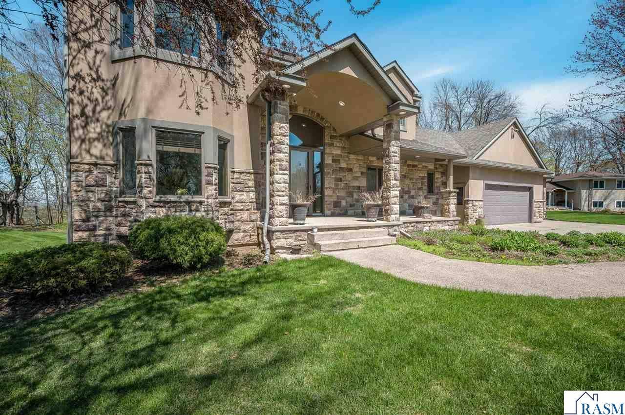 180 JoRay Drive, Mankato, MN 56001