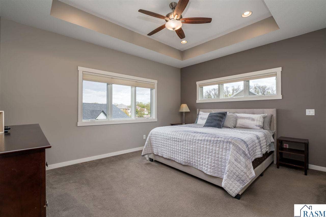 112 Hidden Oaks Circle, Mankato, MN 56001
