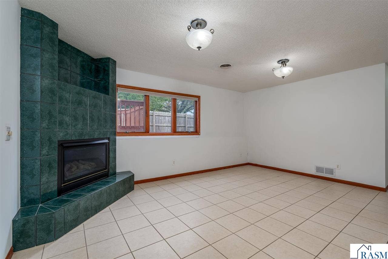2409 Fair Street, Mankato, MN 56001