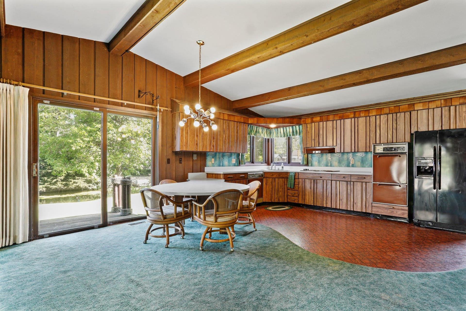 6411 Winnequah Road, Monona, WI 53716