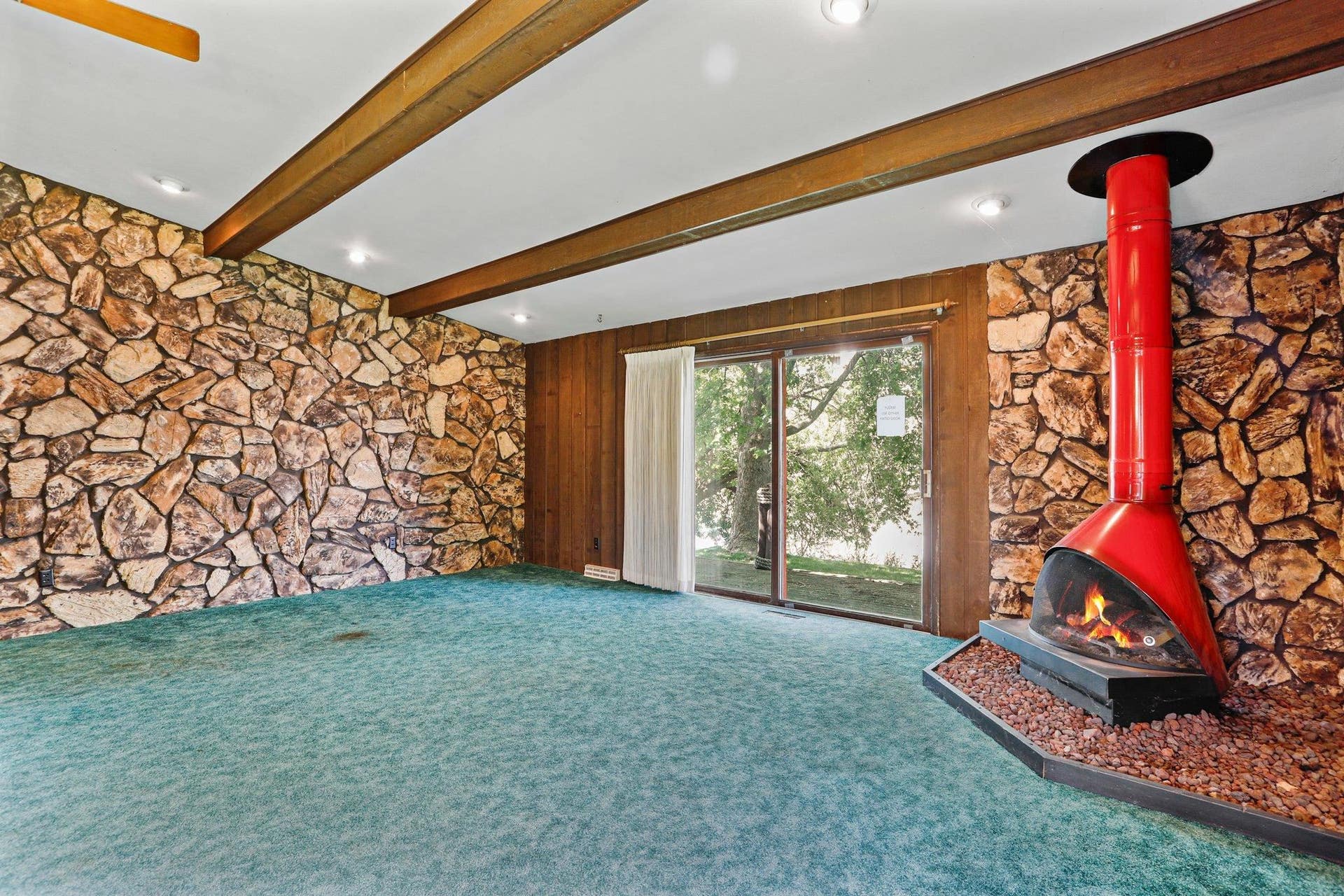 6411 Winnequah Road, Monona, WI 53716