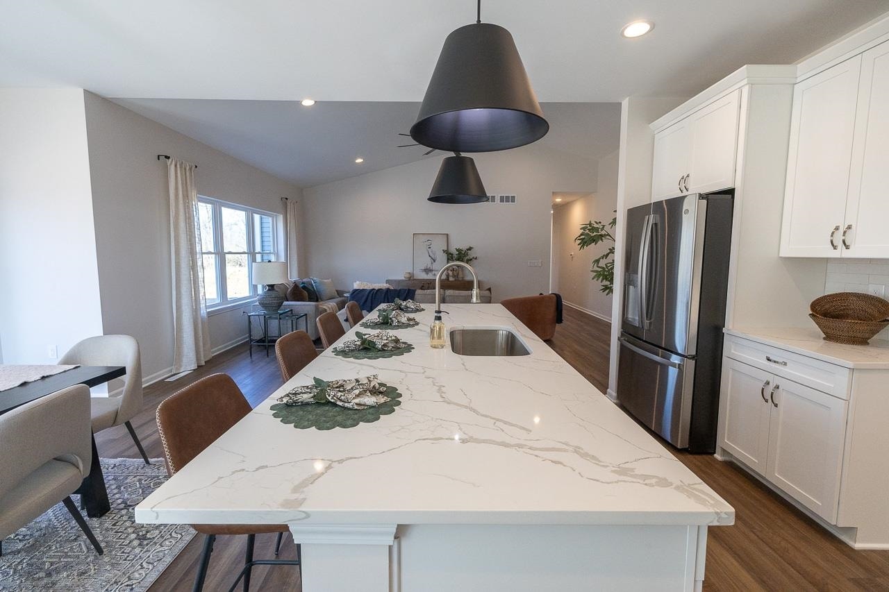 3286 W Prairie Grove Lane, Beloit, WI 53511-0000