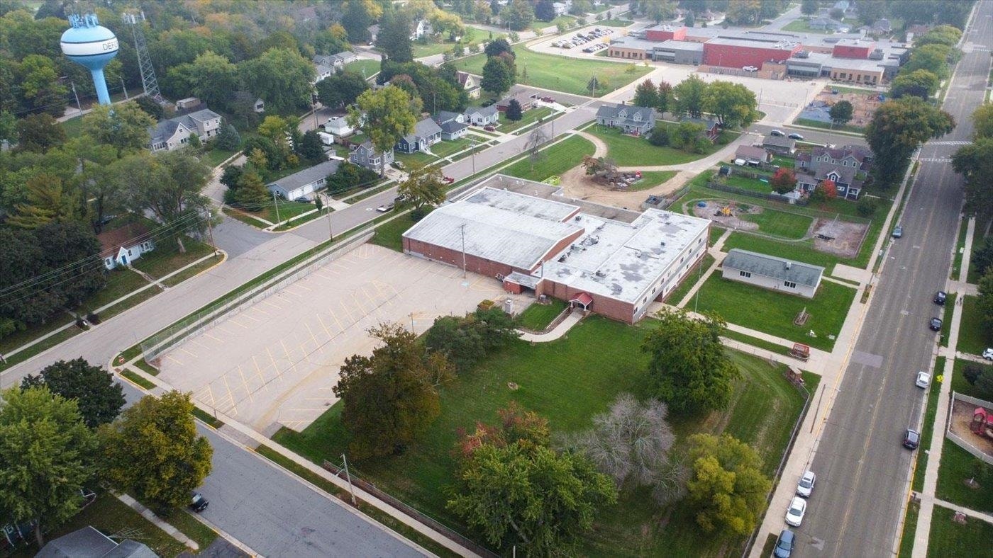 520 E Holum Street, Deforest, WI 53532