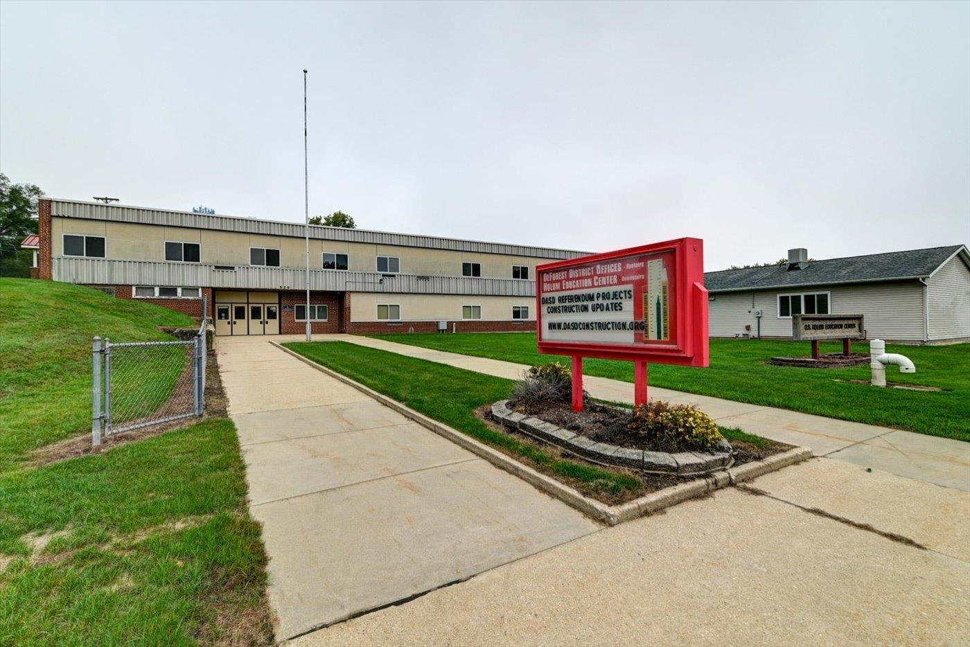 520 E Holum Street, Deforest, WI 53532