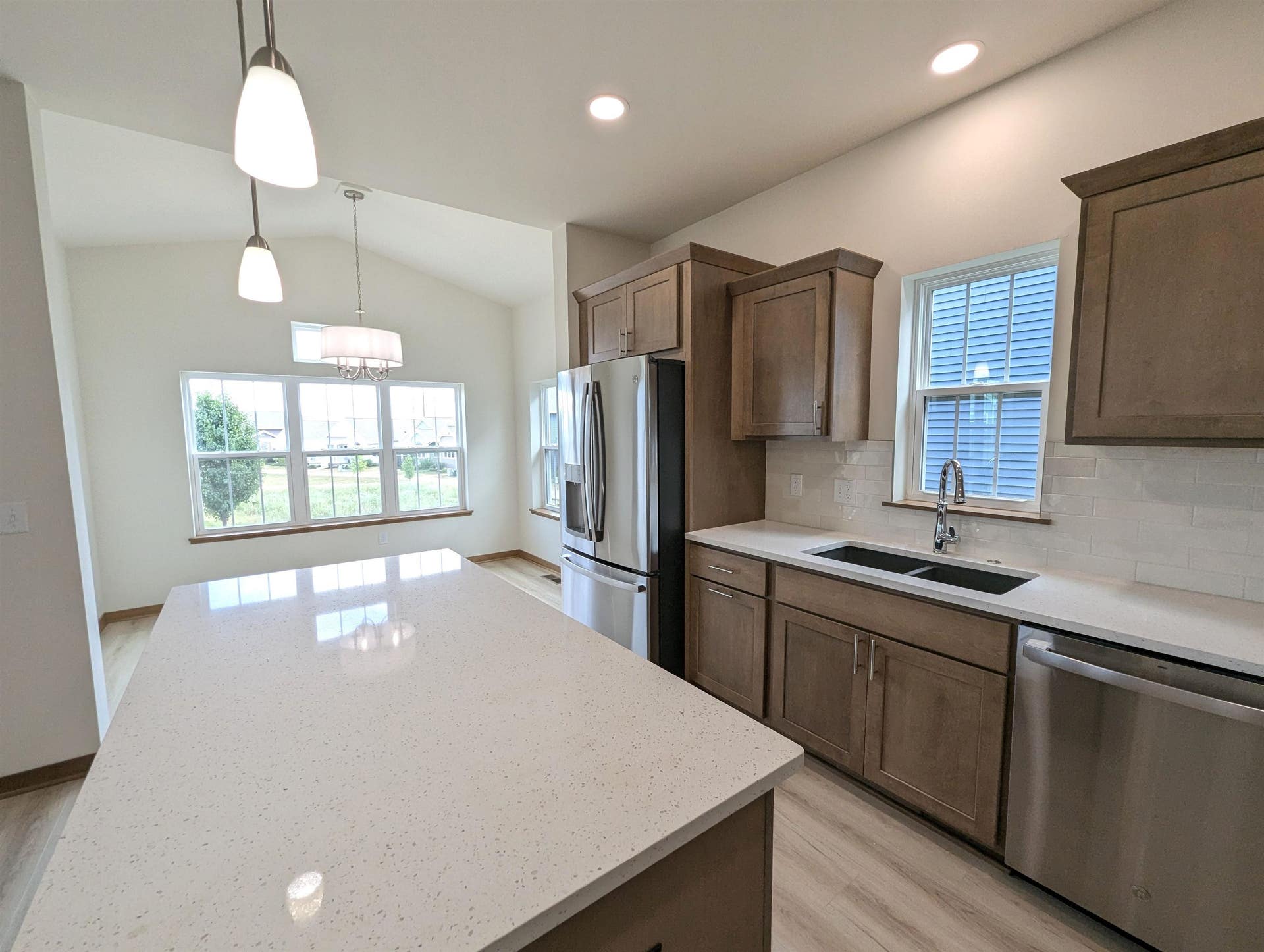 14 Bluestem Pass, Mount Horeb, WI 53572