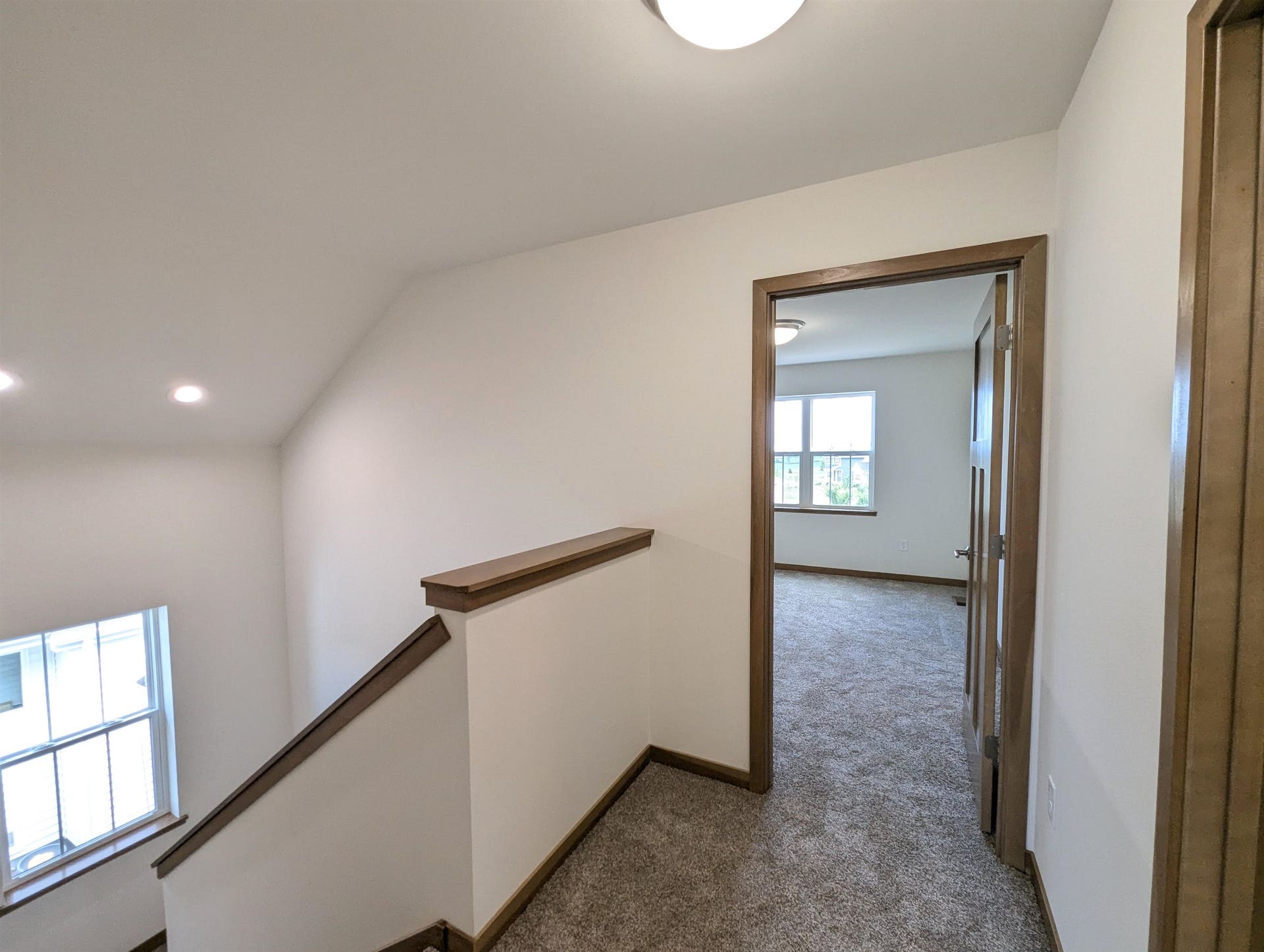 14 Bluestem Pass, Mount Horeb, WI 53572