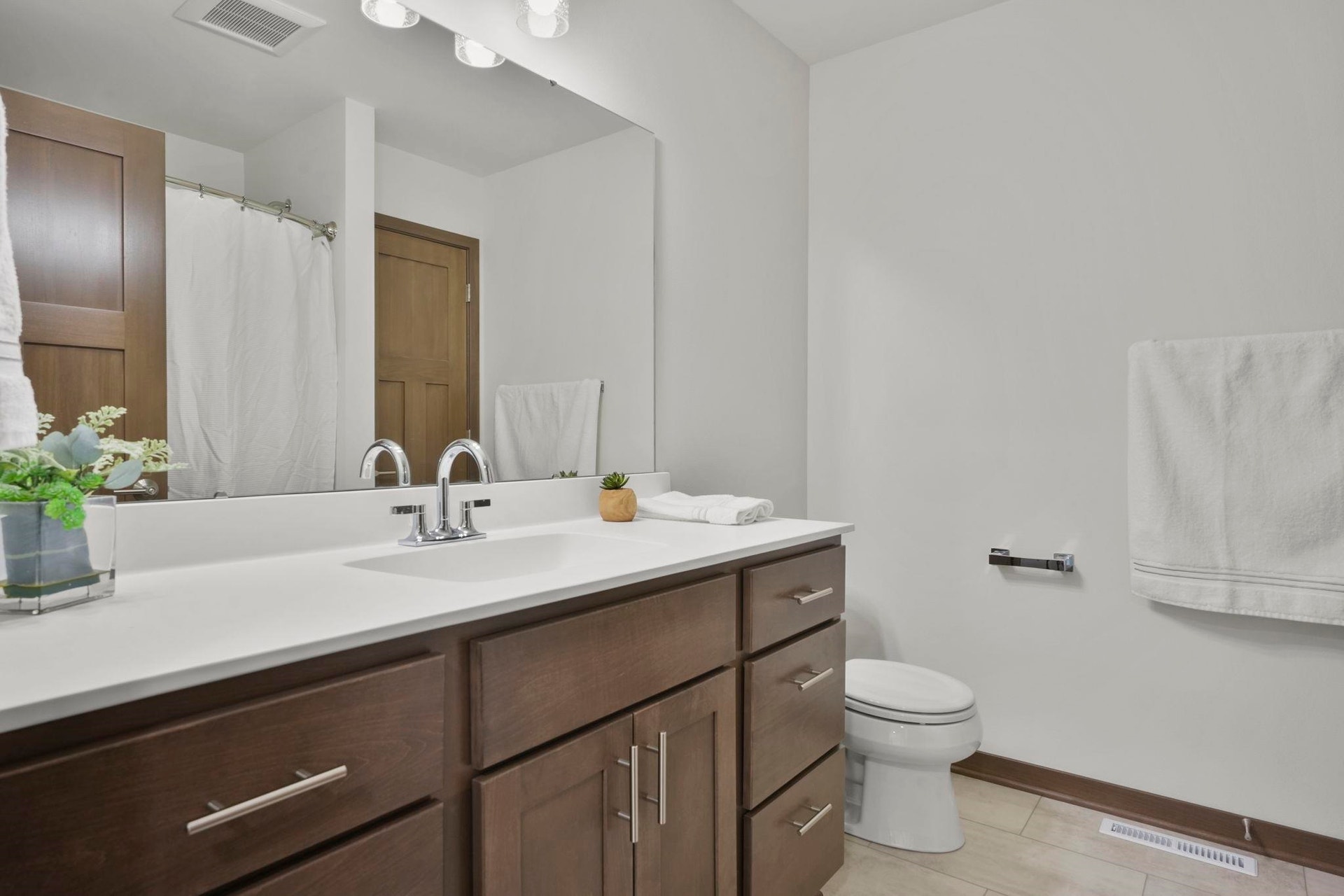 15 Bluestem Pass, Mount Horeb, WI 53572