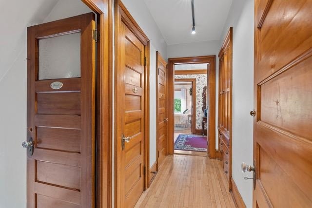 611 E Walnut Street, Horicon, WI 53032-1221