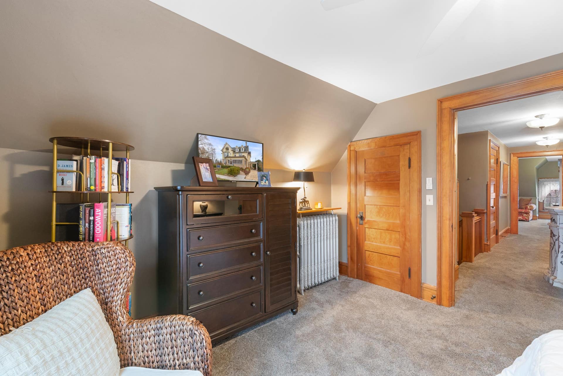 611 E Walnut Street, Horicon, WI 53032-1221
