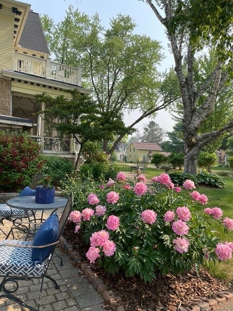 611 E Walnut Street, Horicon, WI 53032-1221