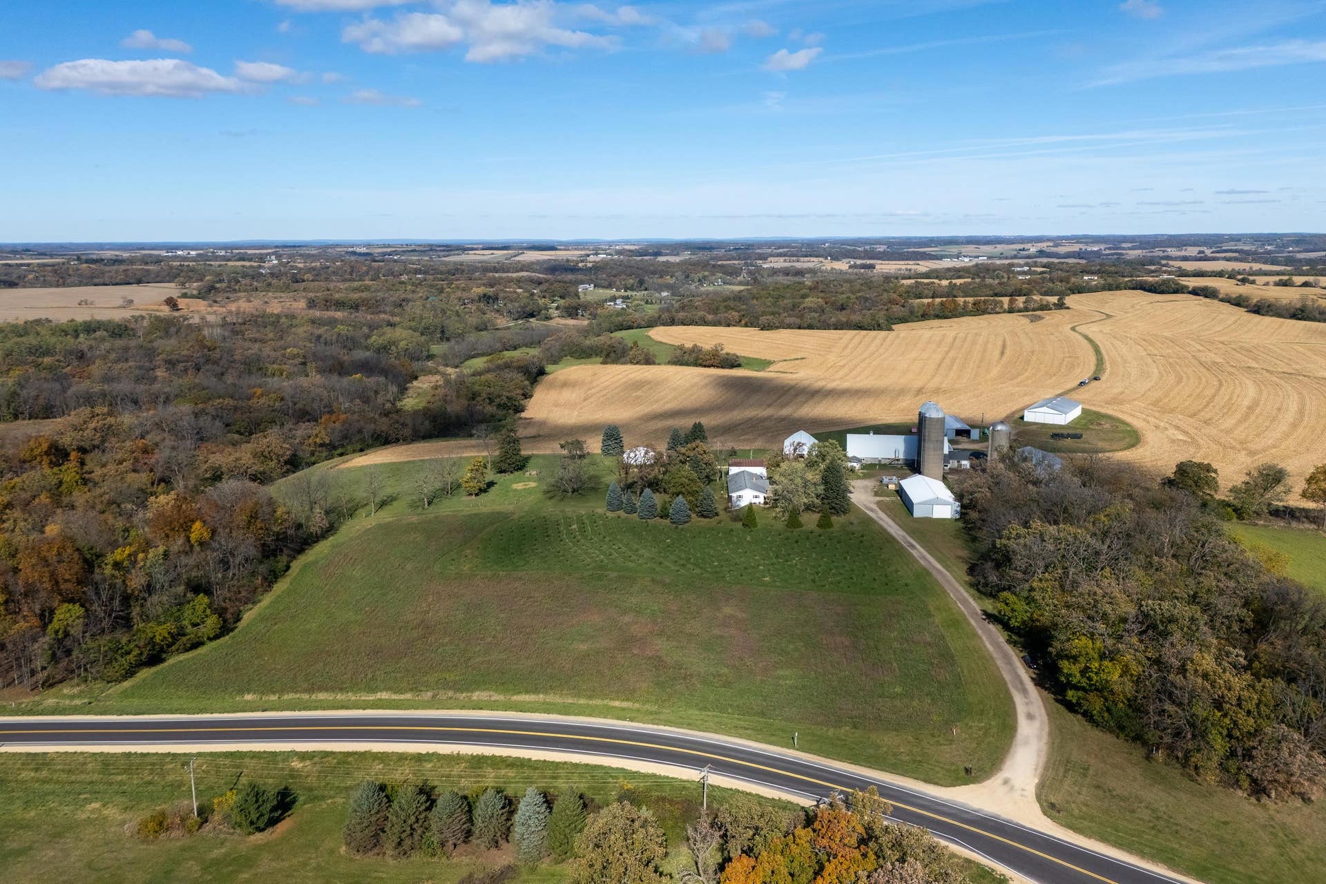 2542 County Road P, Springdale, WI 53593