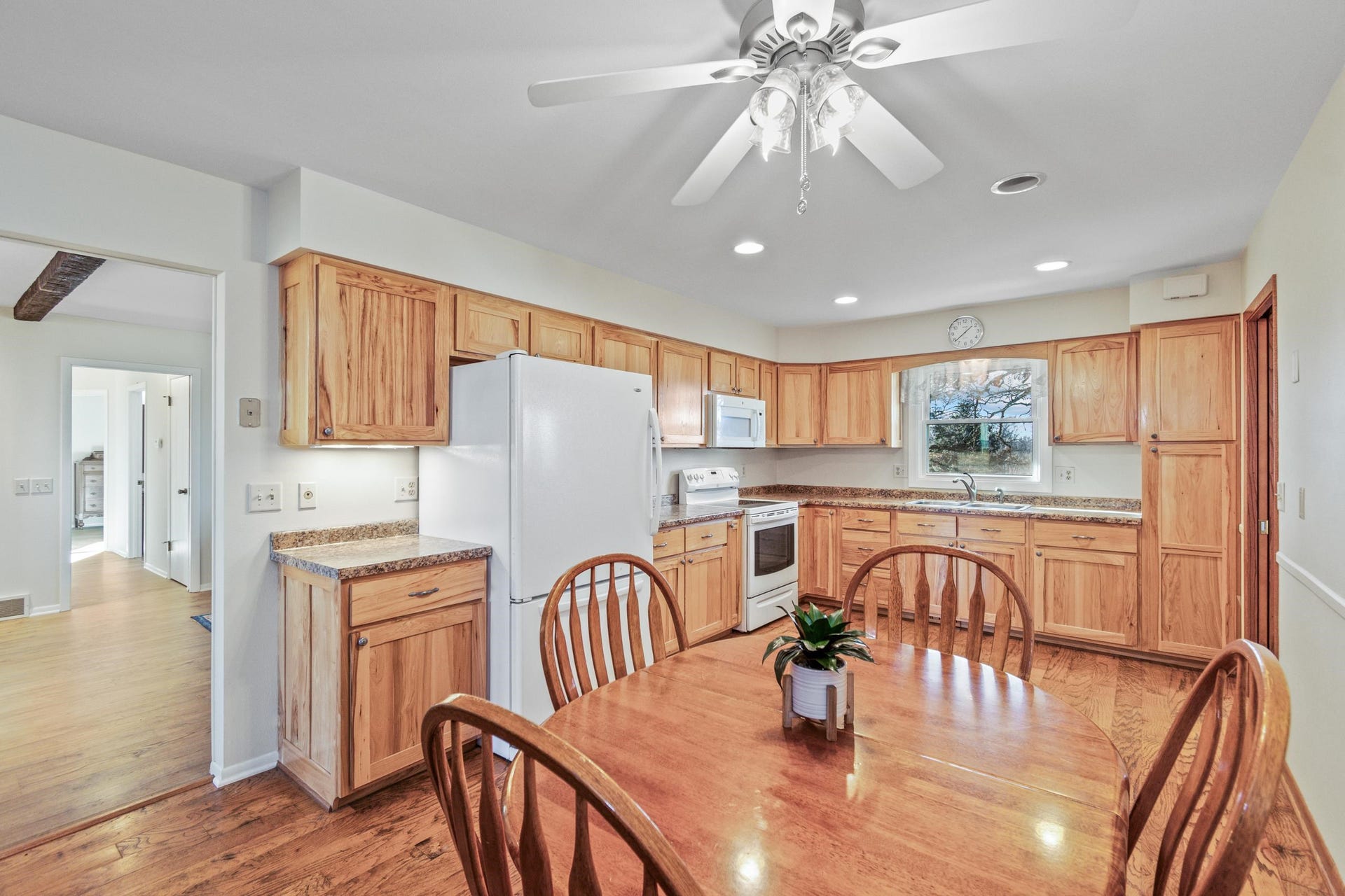 2542 County Road P, Springdale, WI 53593