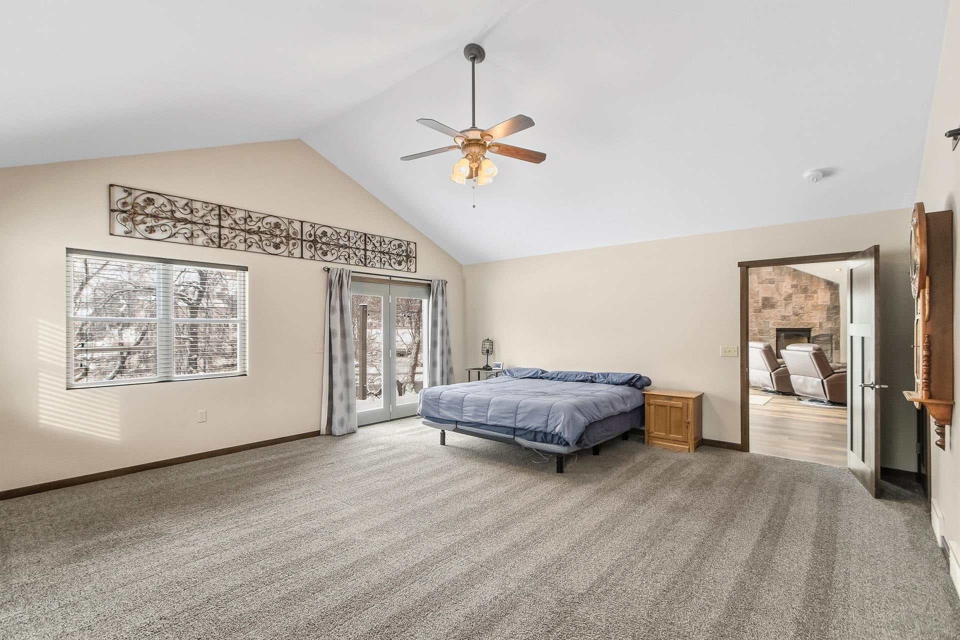 831 Island Court, Baraboo, WI 53913