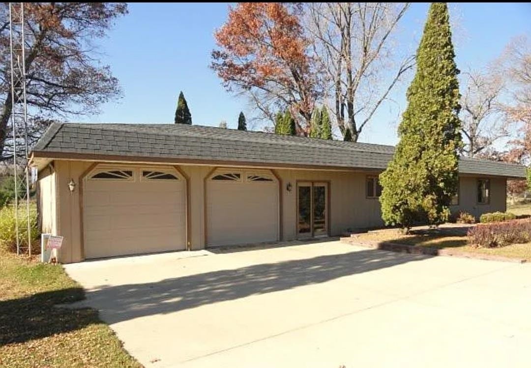 10555 Freedom Rd, Byron, WI 54660