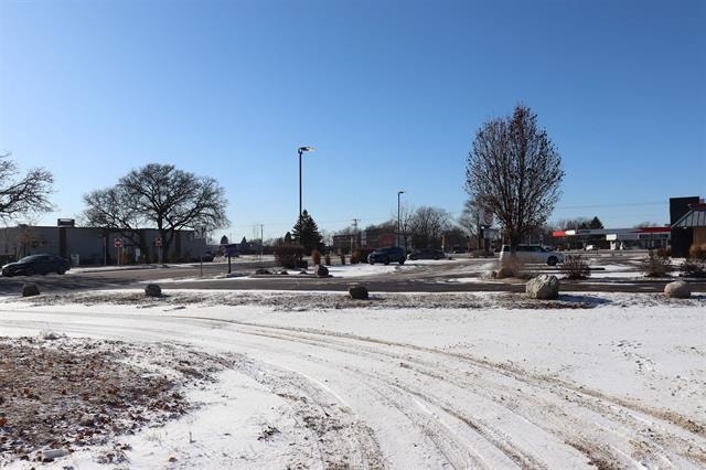 1901 Holiday Drive, Janesville, WI 53545