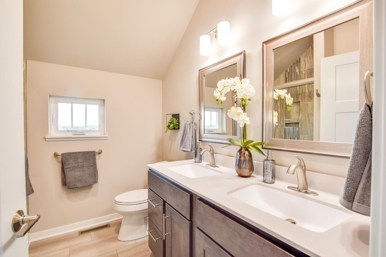 4307 Goldeneye Gateway Drive, Middleton, WI 53562