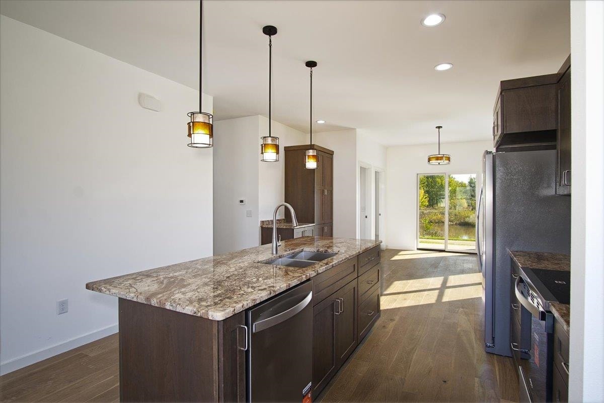 1133 Kamperschroer Way, Sun Prairie, WI 53590