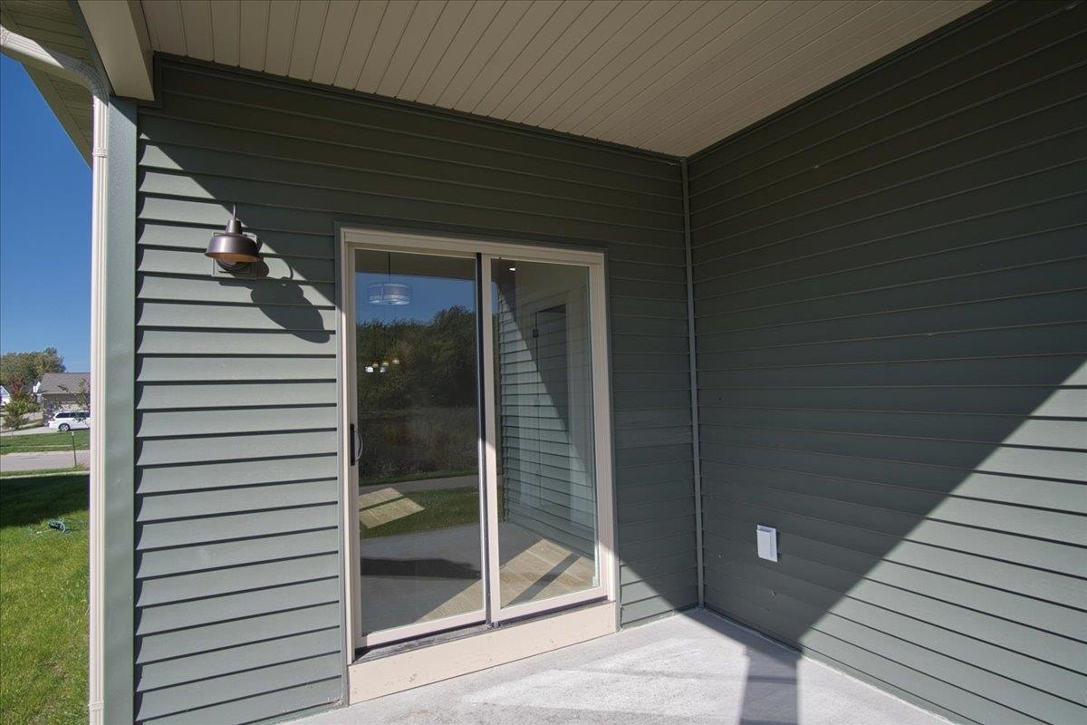 1133 Kamperschroer Way, Sun Prairie, WI 53590