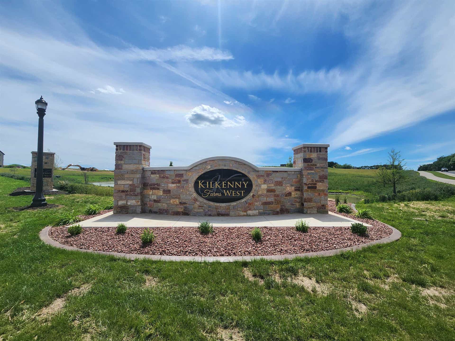 1521 S Holiday Drive, Waunakee, WI 53597