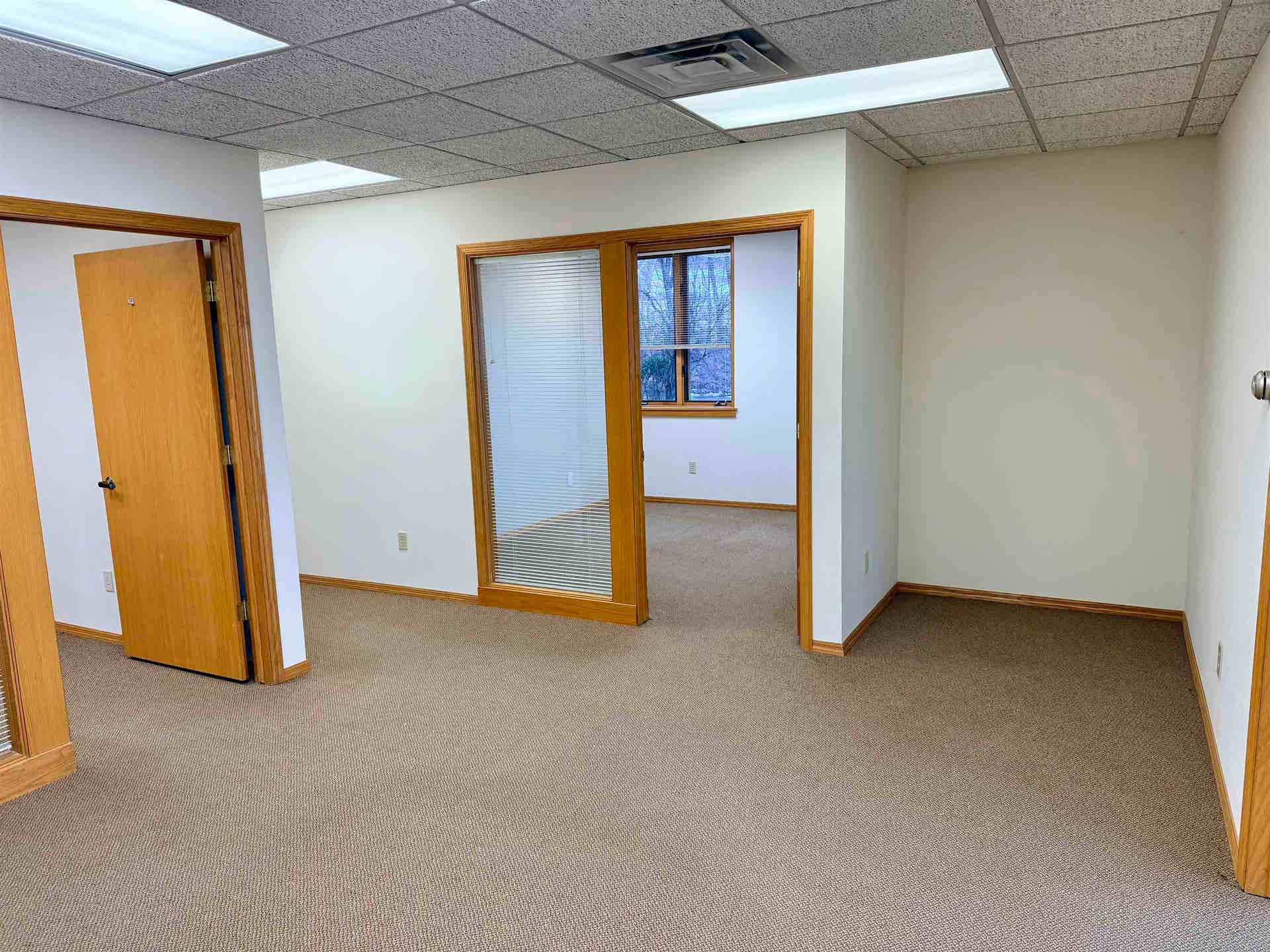 1424 N High Point Road, #1424, Middleton, WI 53562