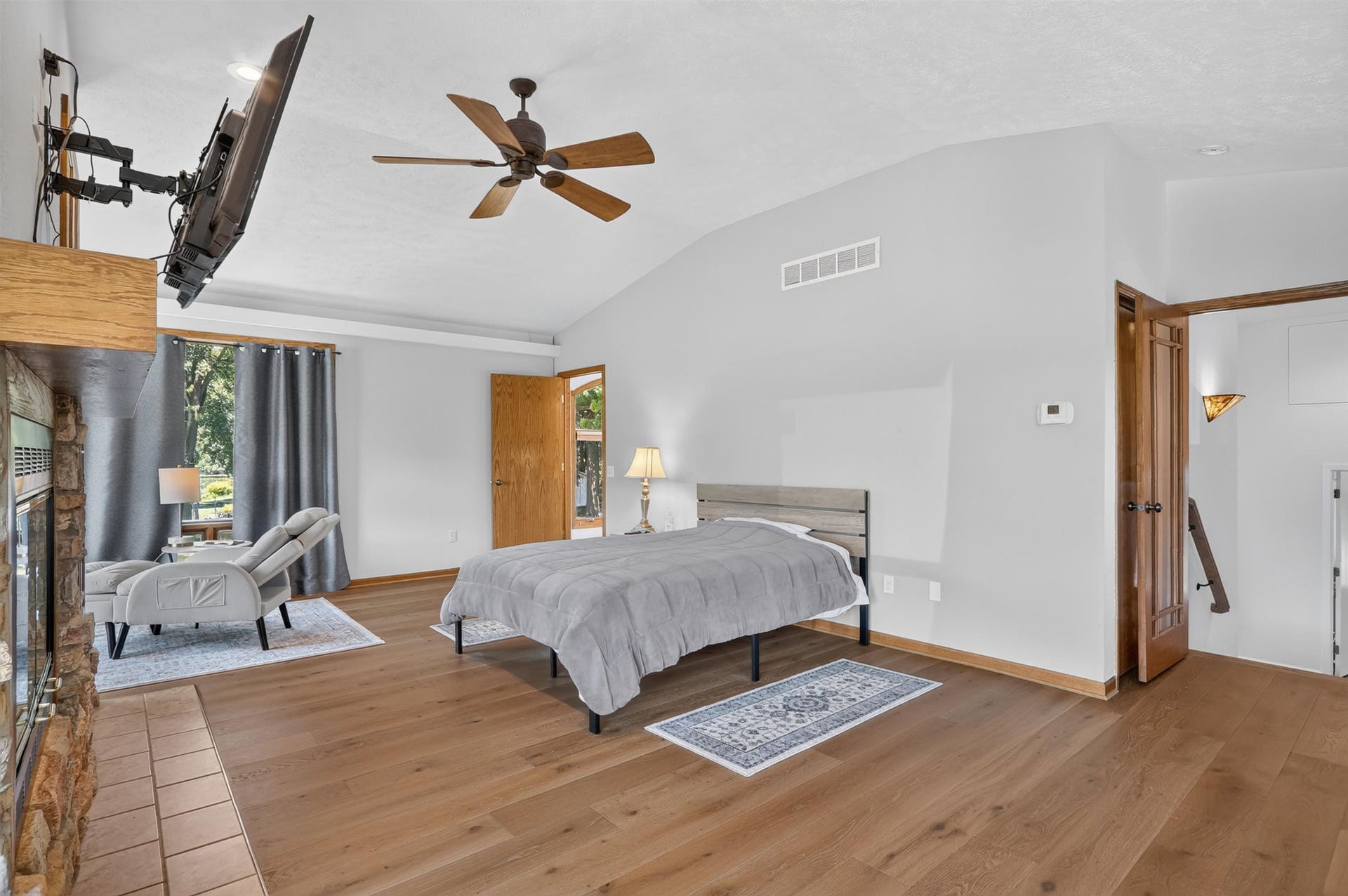 2870 S Riverside Drive, Beloit, WI 53511