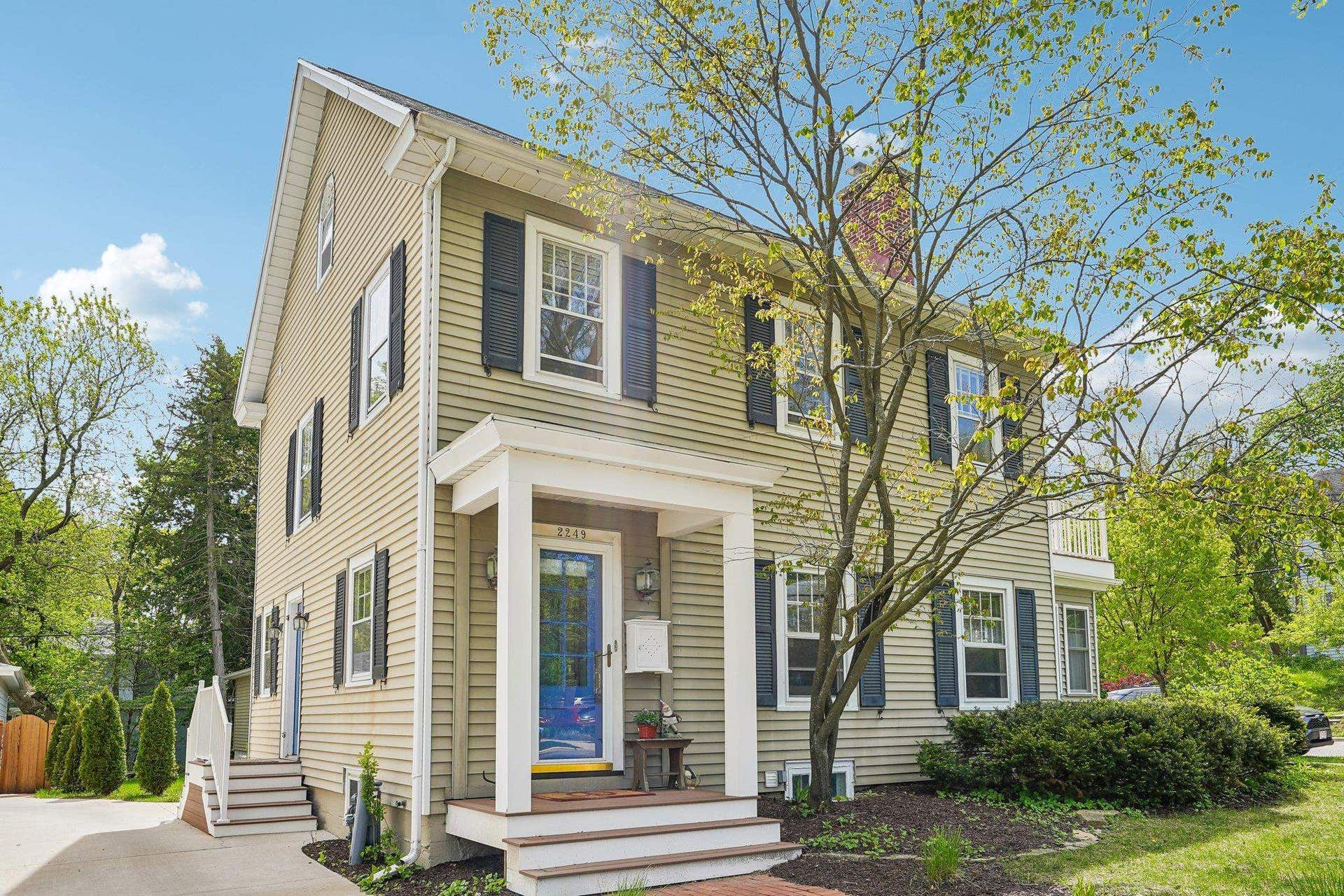 2249 Eton Ridge, Madison, WI 53726
