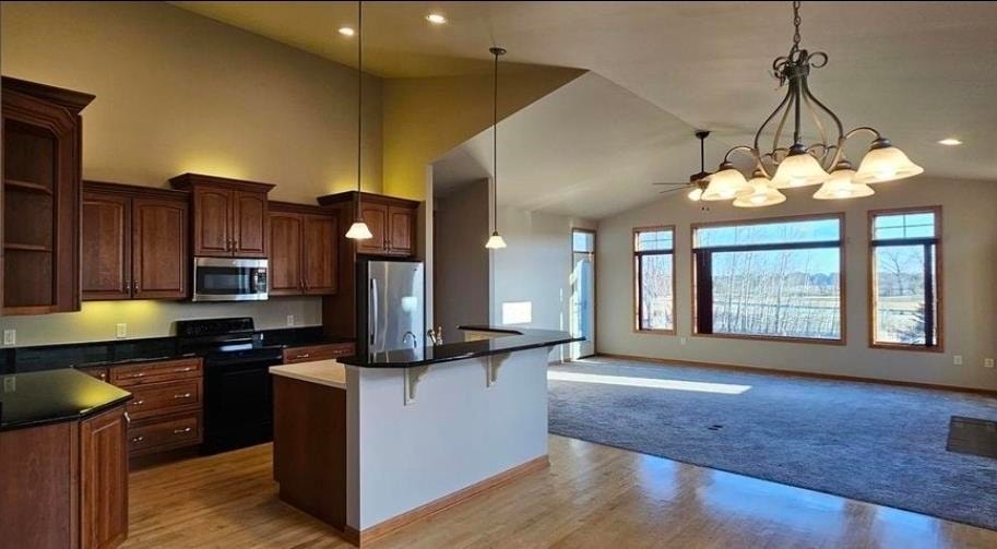 440 Grandview Drive, Waunakee, WI 53597-2823