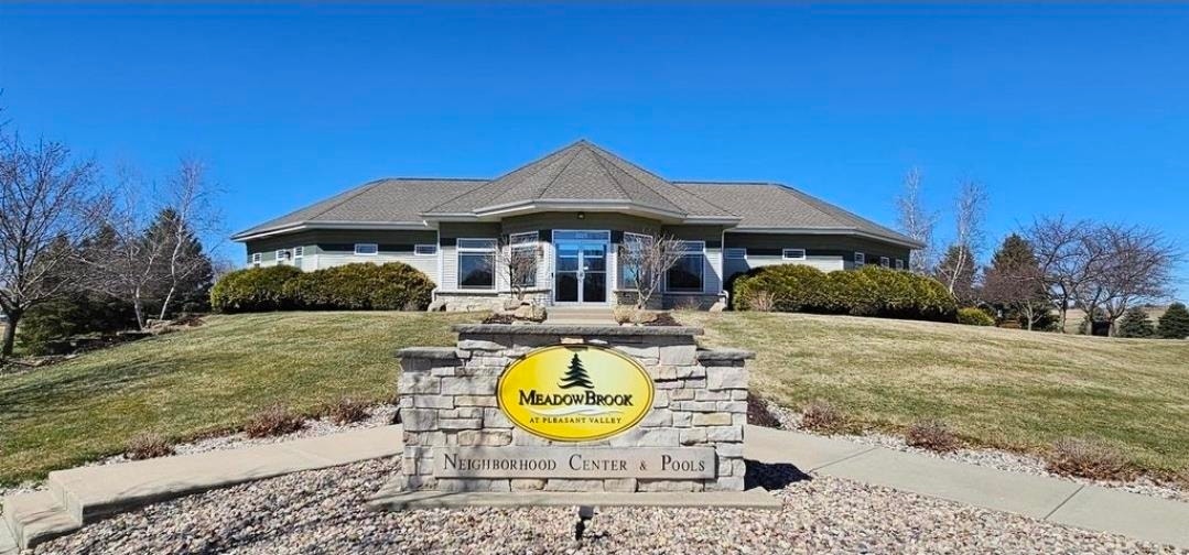 440 Grandview Drive, Waunakee, WI 53597-2823