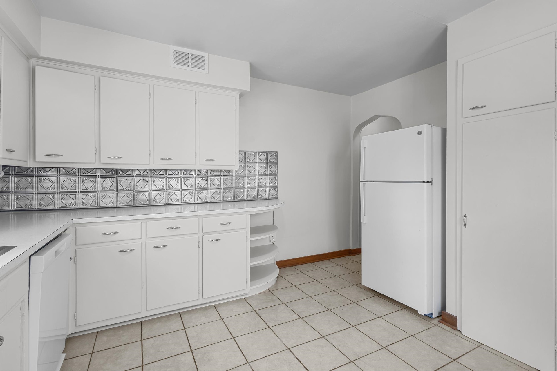 2105 E Johnson Street, Madison, WI 53704