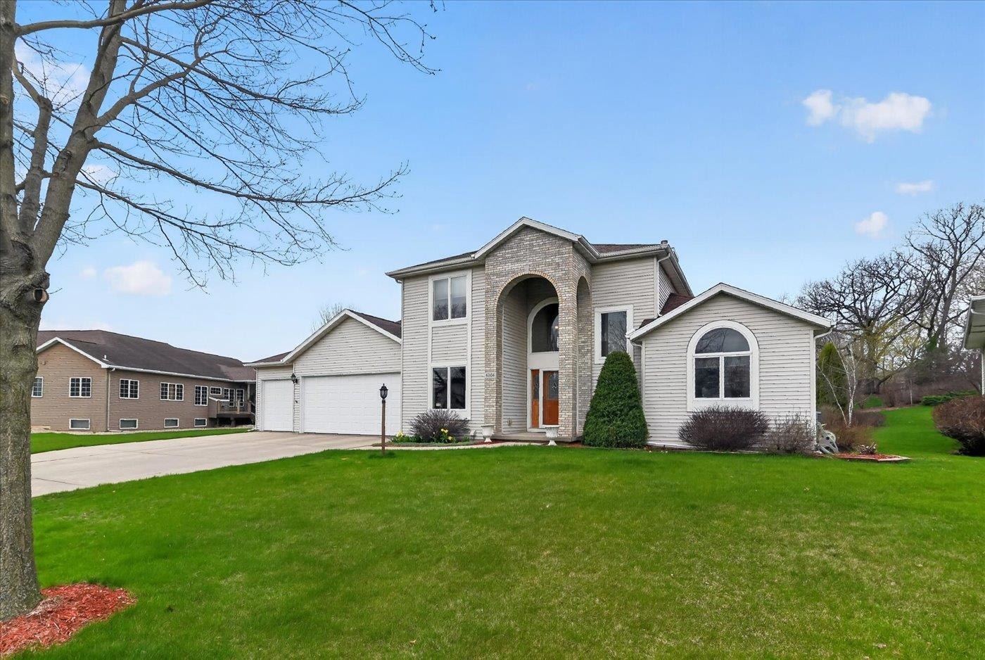 6104 Brunet Island Court, McFarland, WI 53558-8685