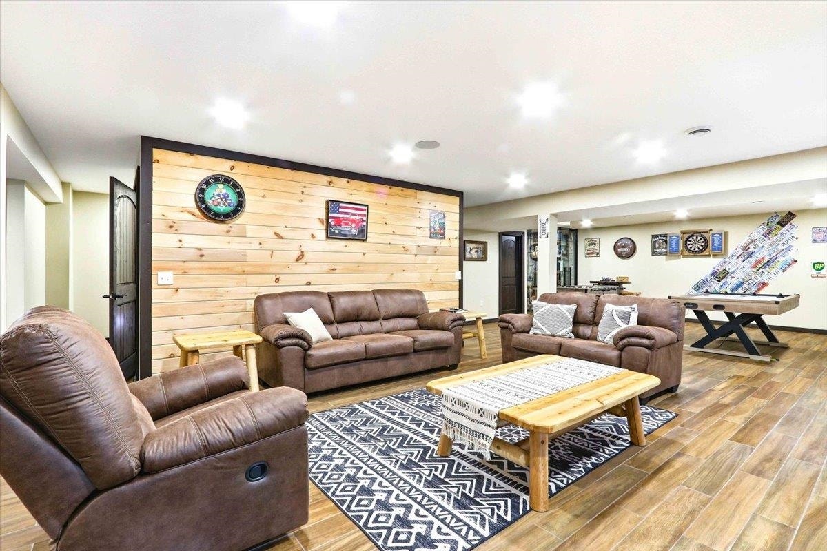 945 N Walden Way, Rome, WI 54457