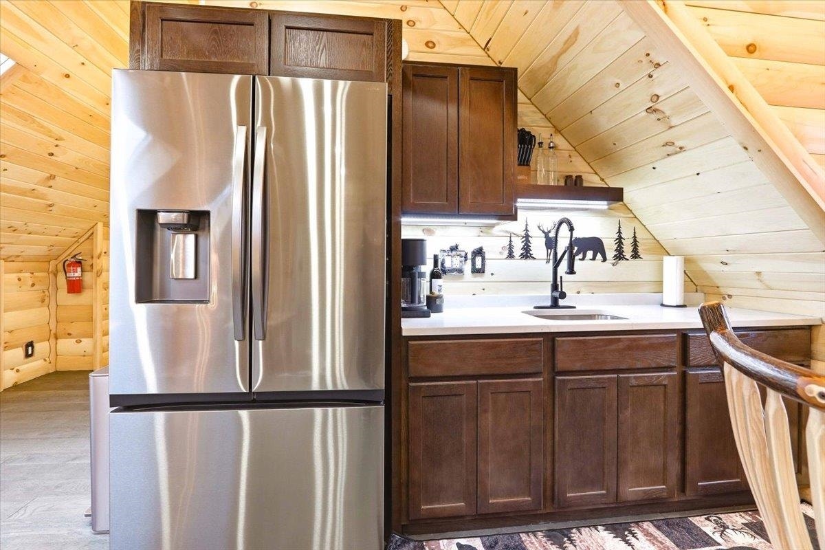 945 N Walden Way, Rome, WI 54457