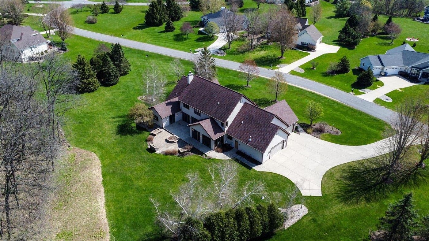 3921 Swoboda Road, Middleton, WI 53593-8108