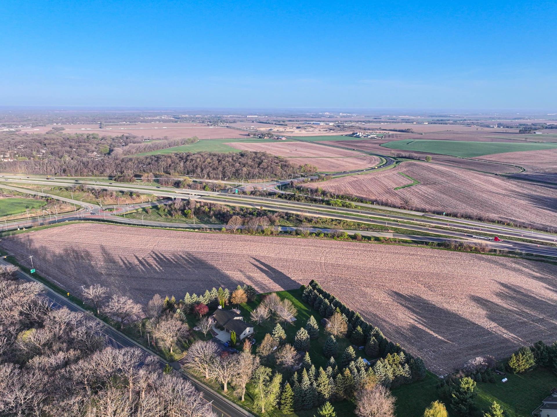 18.7 M/L Acres Milwaukee Road, Beloit, WI 53511
