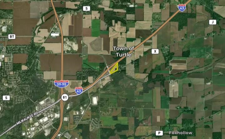 18.7 M/L Acres Milwaukee Road, Beloit, WI 53511