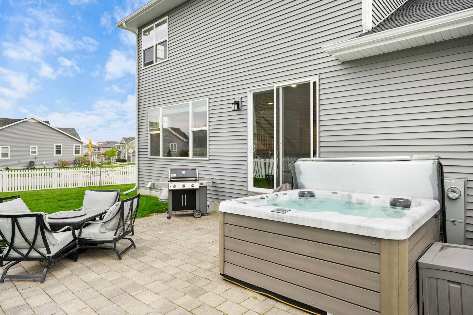 5934 Saturn Drive, Madison, WI 53718