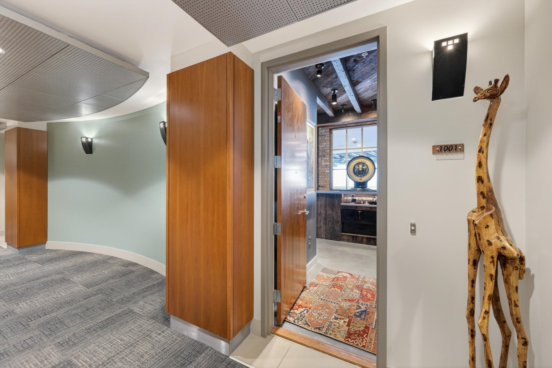 350 S Hamilton Street, #1001, Madison, WI 53703