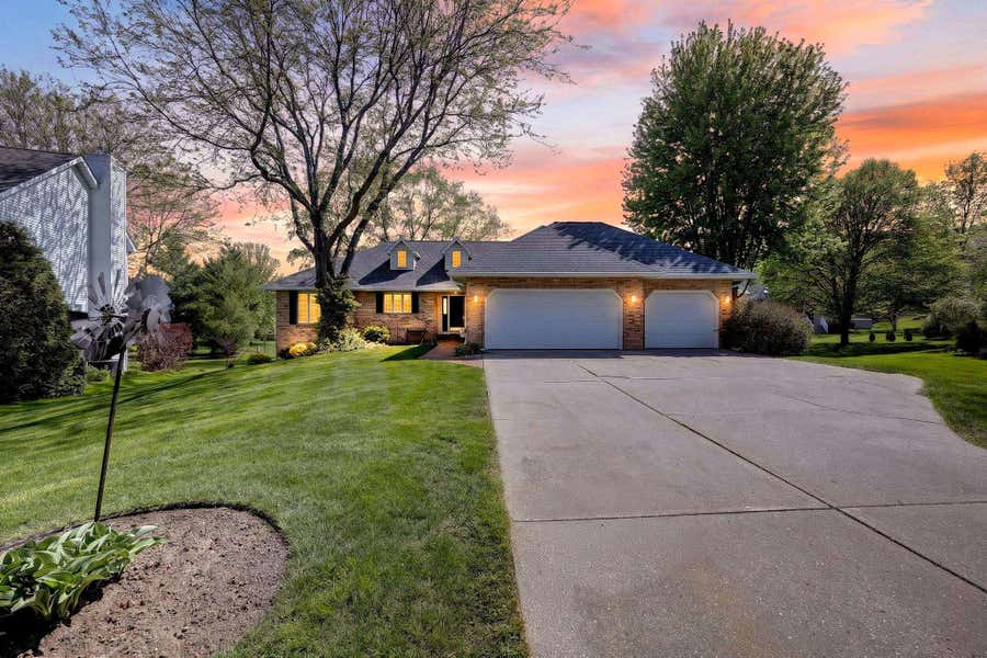 Property photo for 5 Vienna Circle, Madison, WI