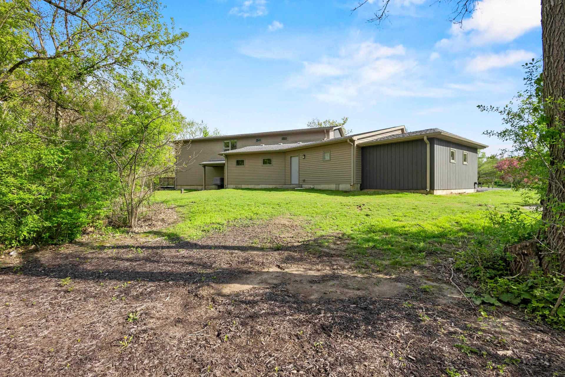 5416 N County Road H, Janesville, WI 53548